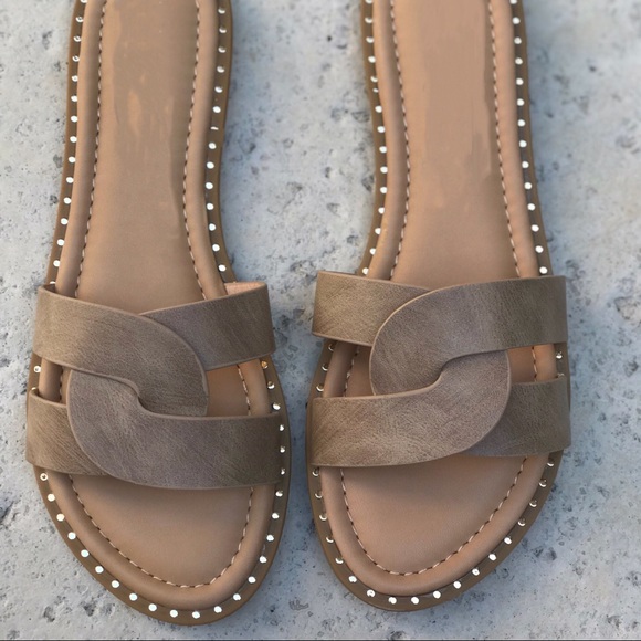 CLEARANCE-FIRM‼️5🌟Sugar Taupe Slip On’s - Picture 8 of 8